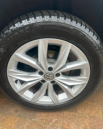 Volkswagen Tiguan Allspace cena 99000 przebieg: 92000, rok produkcji 2019 z Wieliczka małe 46
